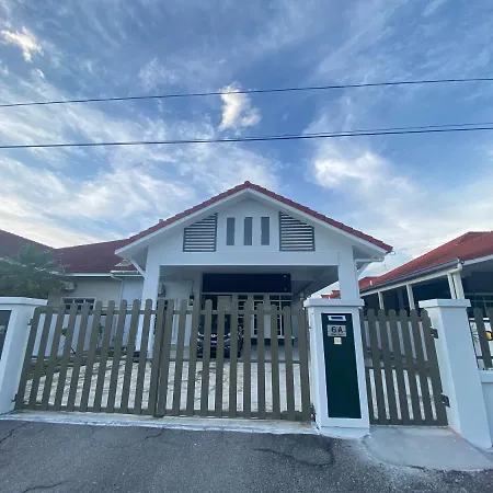Habitat Homestay Large Semi-D House For 11-13Pax Ipoh Exterior photo