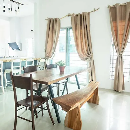 Habitat Homestay Large Semi-D House For 11-13Pax Ipoh Exterior photo